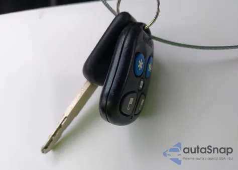 2004 Honda Pilot Lx z USA, uszkodzony, nr VIN 2HKYF181X4H614874